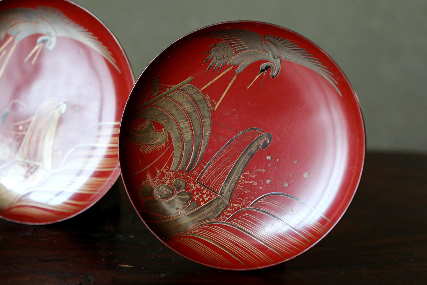 Set of 3 Red Gold lacquer MAKIE wooden sake cups with a crane flying over sea , Japanese Antique wooden "sakazuki" for Gift W4.9in/12.5cm