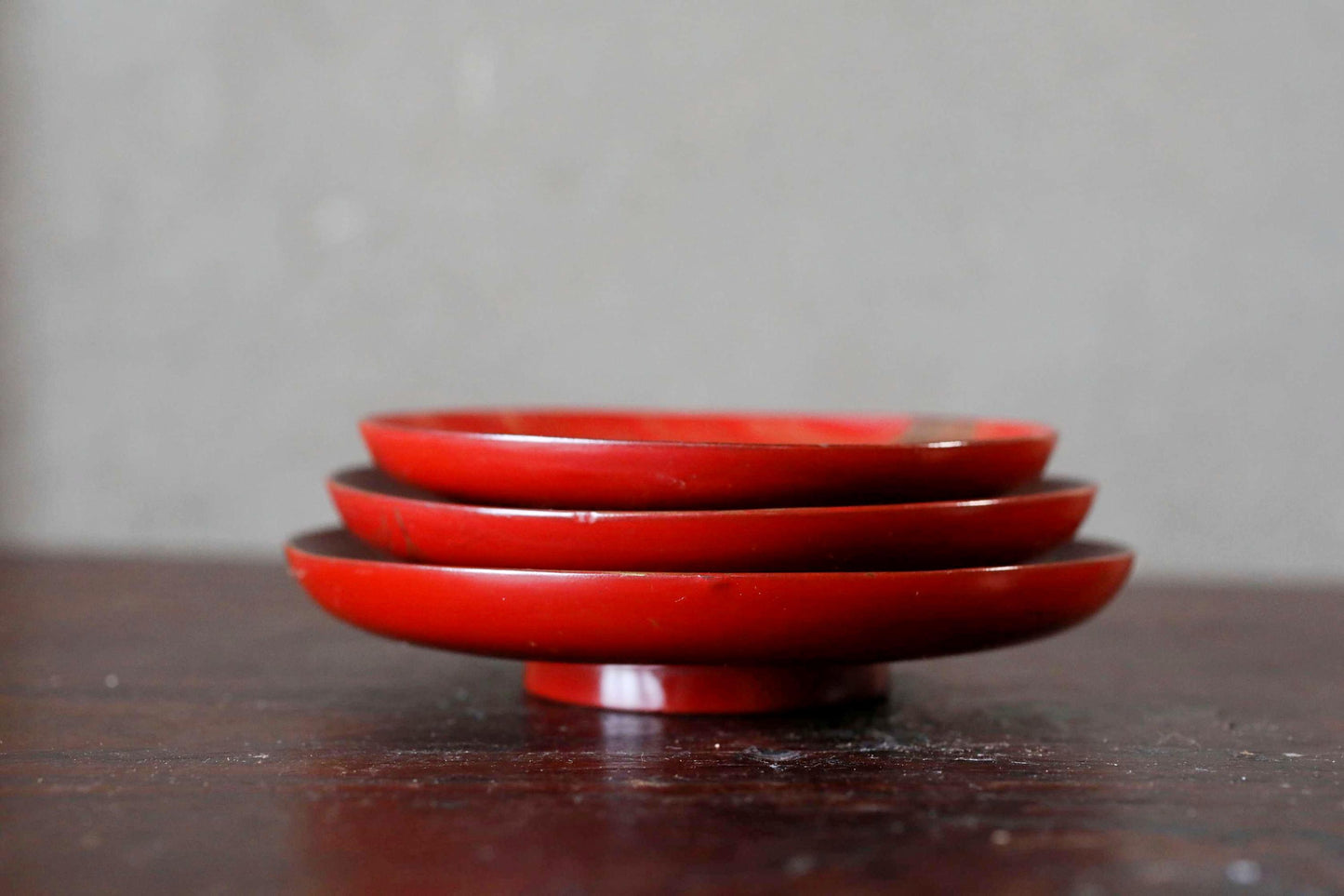 Set of 3 Red Gold lacquer MAKIE wooden sake cups with a crane flying over sea , Japanese Antique wooden "sakazuki" for Gift W4.9in/12.5cm