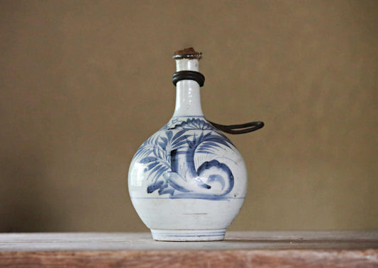 Japanese antique porcelain Sake bottle vase indigo blue&white hand painting flower SOMETSUKE KOIMARI 1800s EDO craft  H9.8×5.9in/H25×15cm