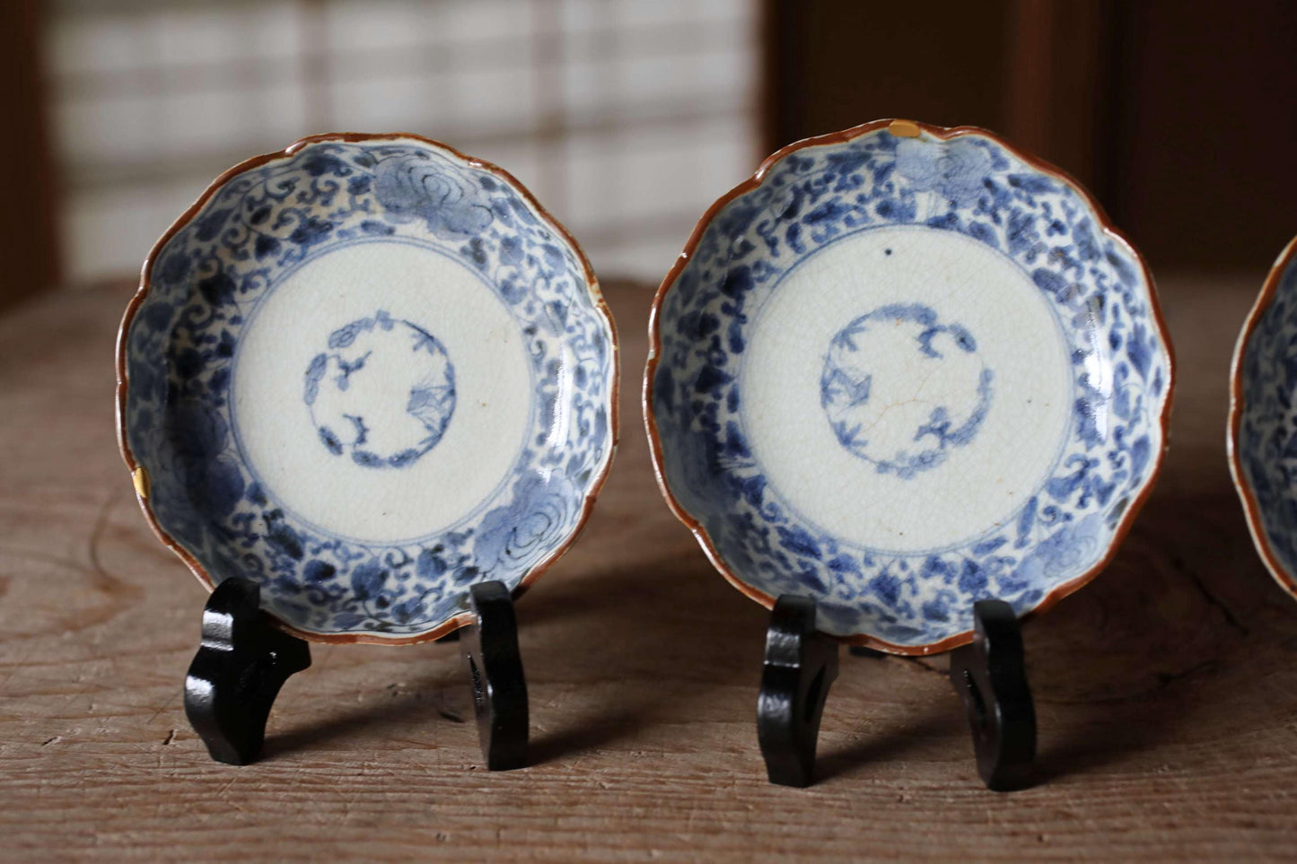 FINE! Japan antique 1800s IMARI set of 4 plates porcelain with flowers and arabesques Kanji kiln art hand paint Indigo Blue White Sometsuke