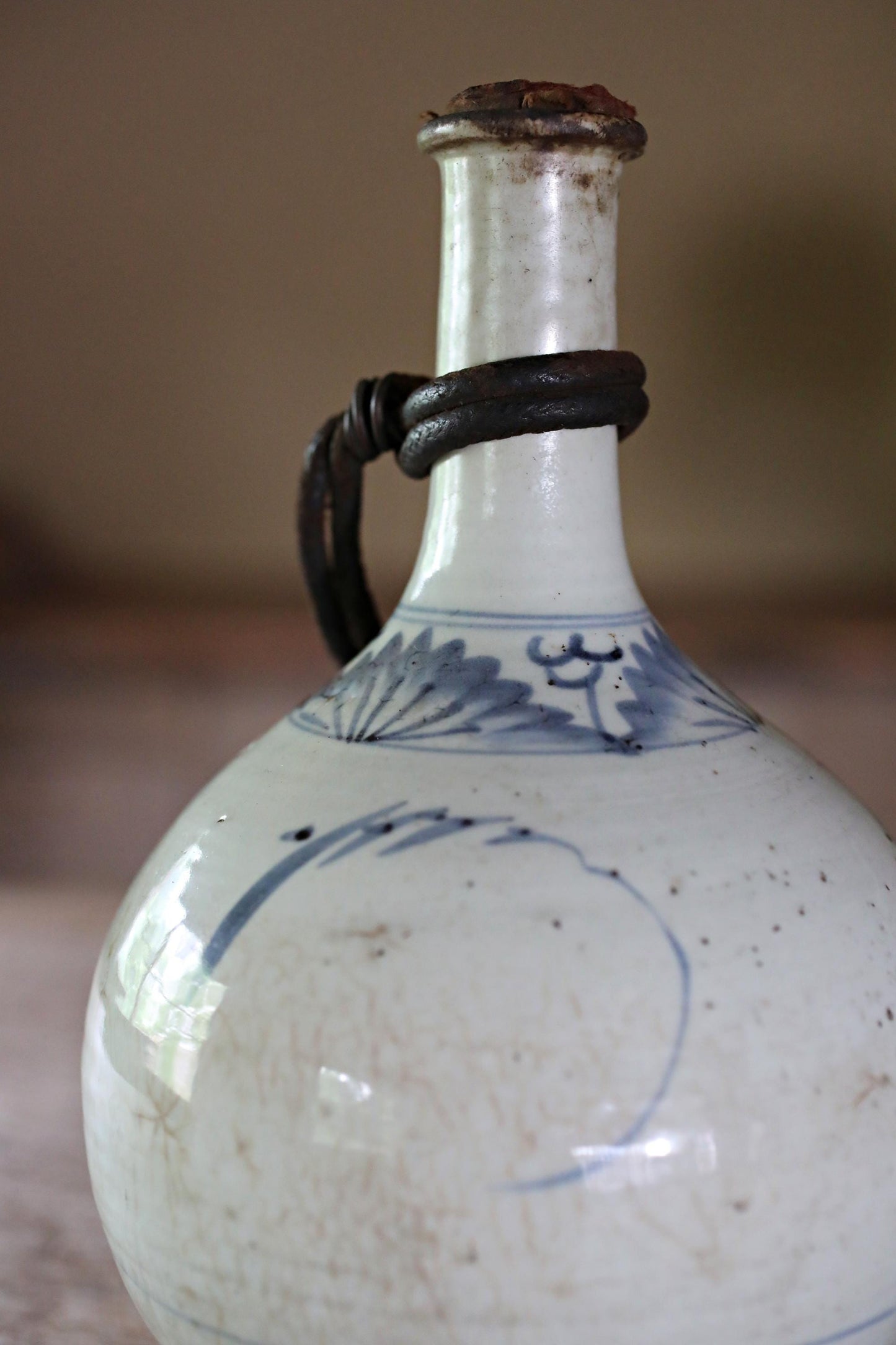 Japanese antique porcelain Sake bottle vase indigo blue&white hand painting flower SOMETSUKE KOIMARI 1800s EDO craft H9.8×5.9in/H25×15cm