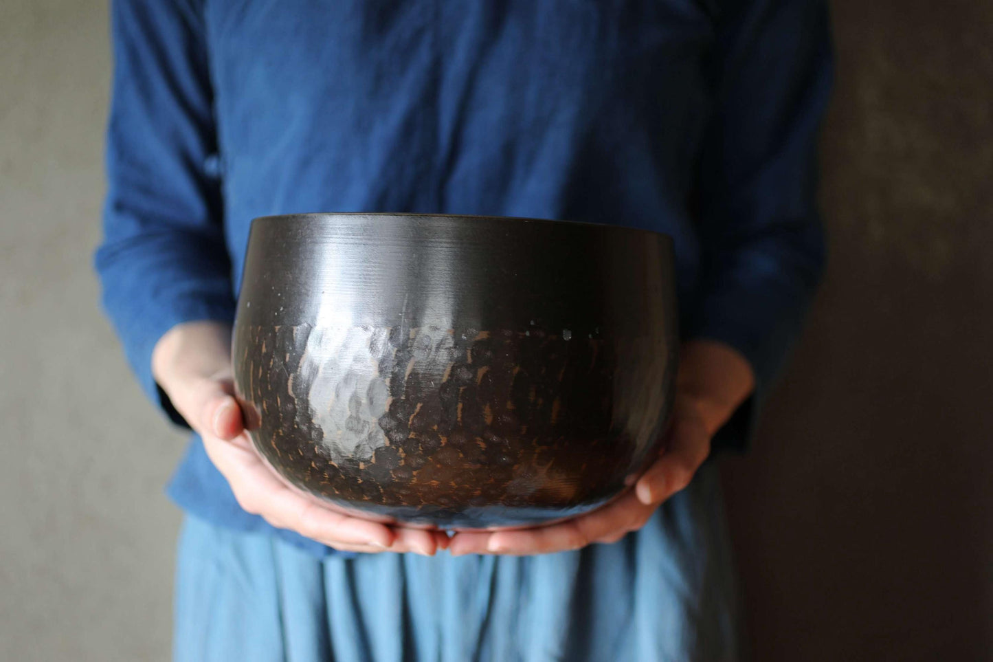 Large Japanese vintage Bronze buddhist chanting bell, Singing Bowl, ORIN from Buddhist temple with cushions stick W8.3in/W21cm