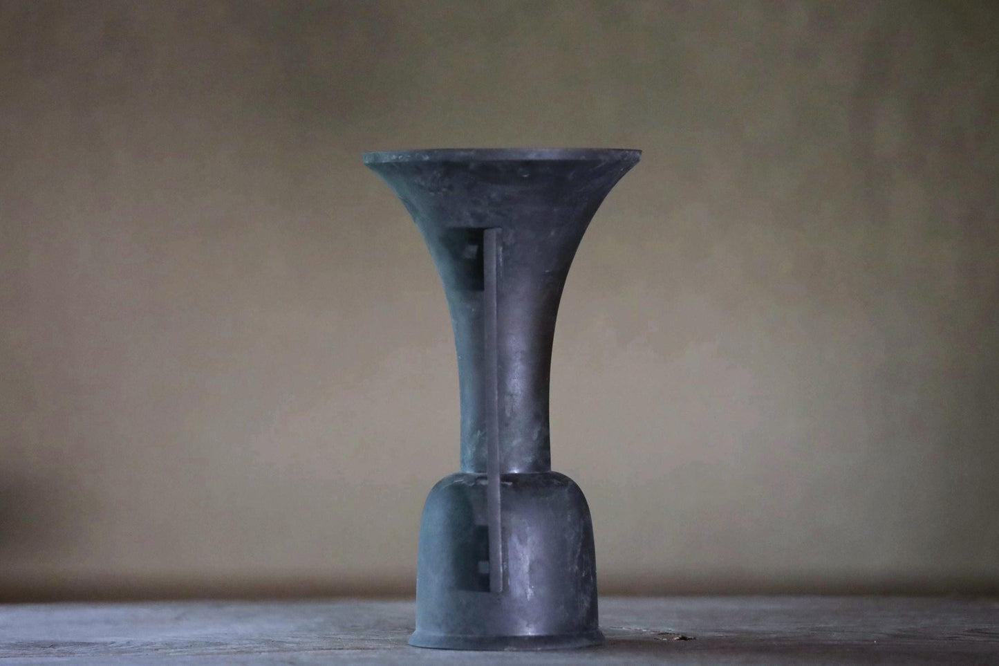 RARE! Japanese antique bronze vase with square spiral ears from a buddhist temple, ikebana utensil 1800s H10.6×6.1in/H27×15.5cm