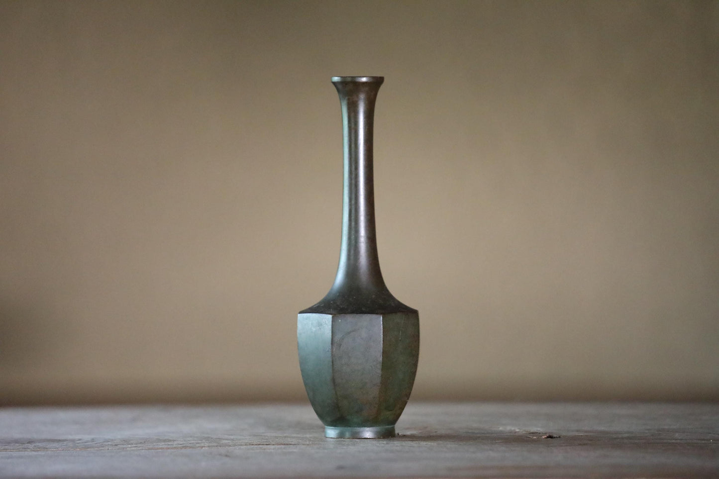 Japanese vintage bronze vase dark greenish bronze with signed for Tea ceremony, name 鶴首TSURUKUBI shape of the neck of a crane H9.6in/H24.5cm