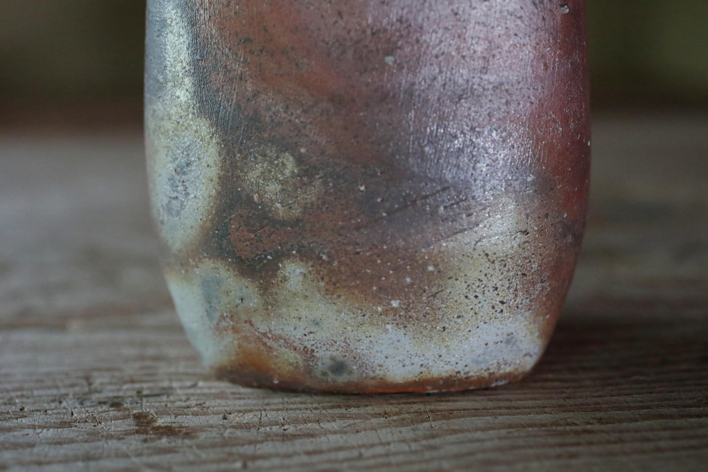 Japanese vintage vase "BIZEN ware" pottery flower vase, square tube shape with Kanji signed and wooden box For GIFT H7.4×3.3in/18.8x8.5cm