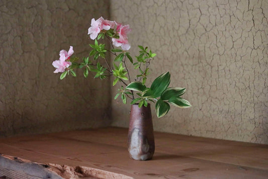 Japanese vintage vase "BIZEN ware" pottery flower vase, square tube shape with Kanji signed and wooden box For GIFT H7.4×3.3in/18.8x8.5cm