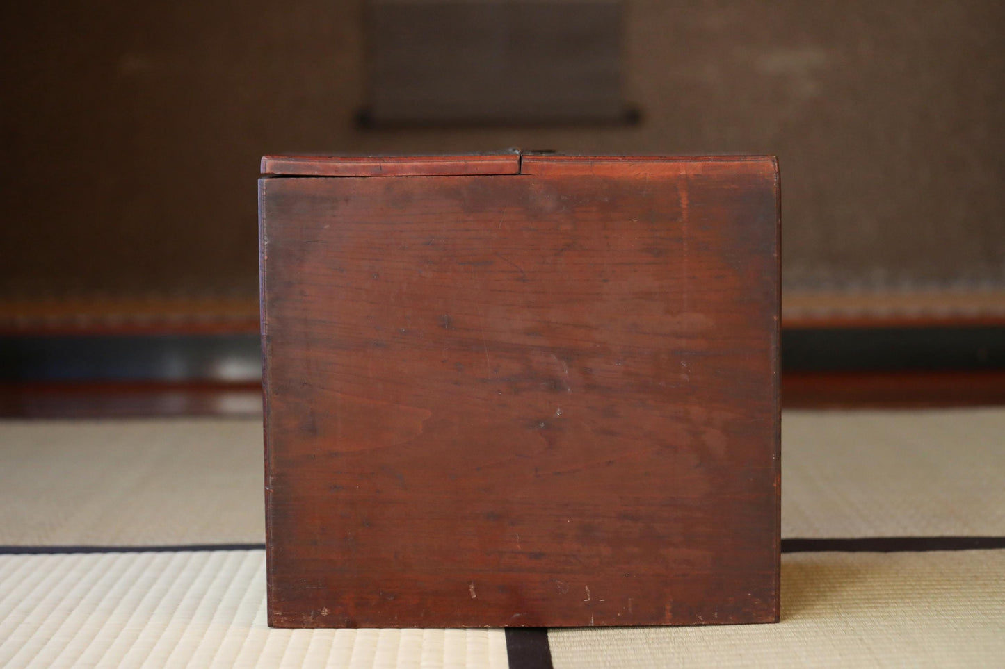 FINE! Japanese Antique furniture Small lacquer Chest of drawers reddish brown TANSU butterfly metal clasp H12.4×W13.5×9.1in/H31.5×34.3×23cm