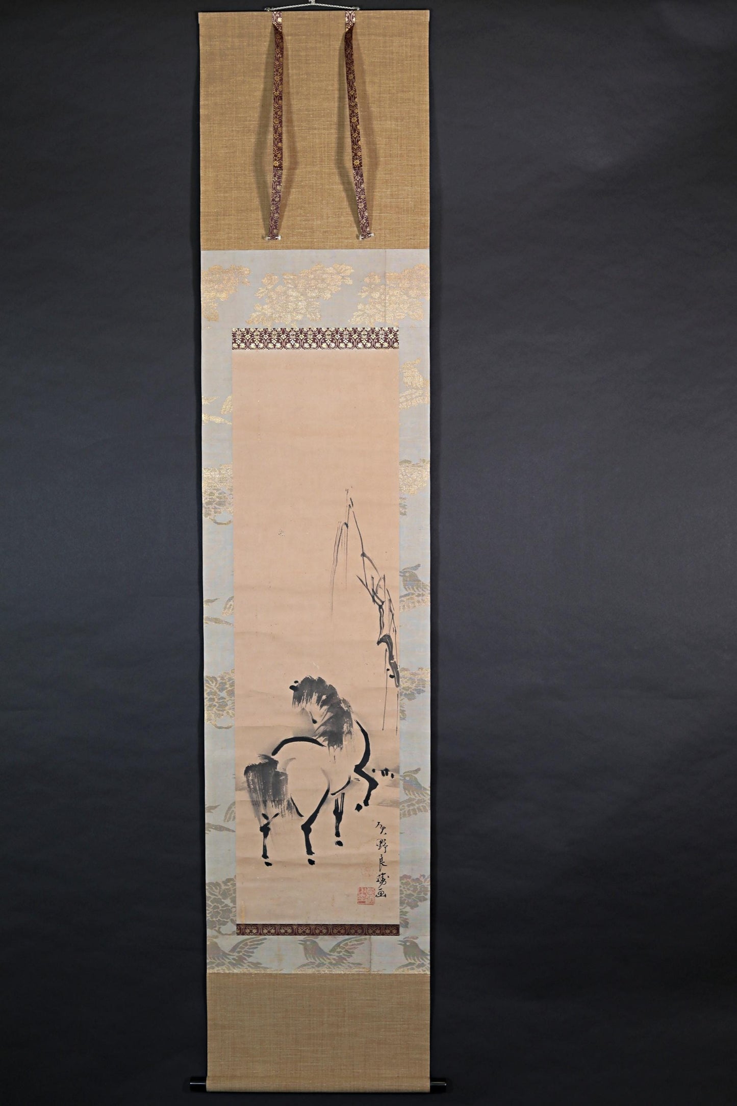 FINE! Japanese antique 1790s hanging scroll KAKEJIKU "horses, willow tree" ink painting by 矢野良勝 signed with box, EDO art H69.7in/H177cm