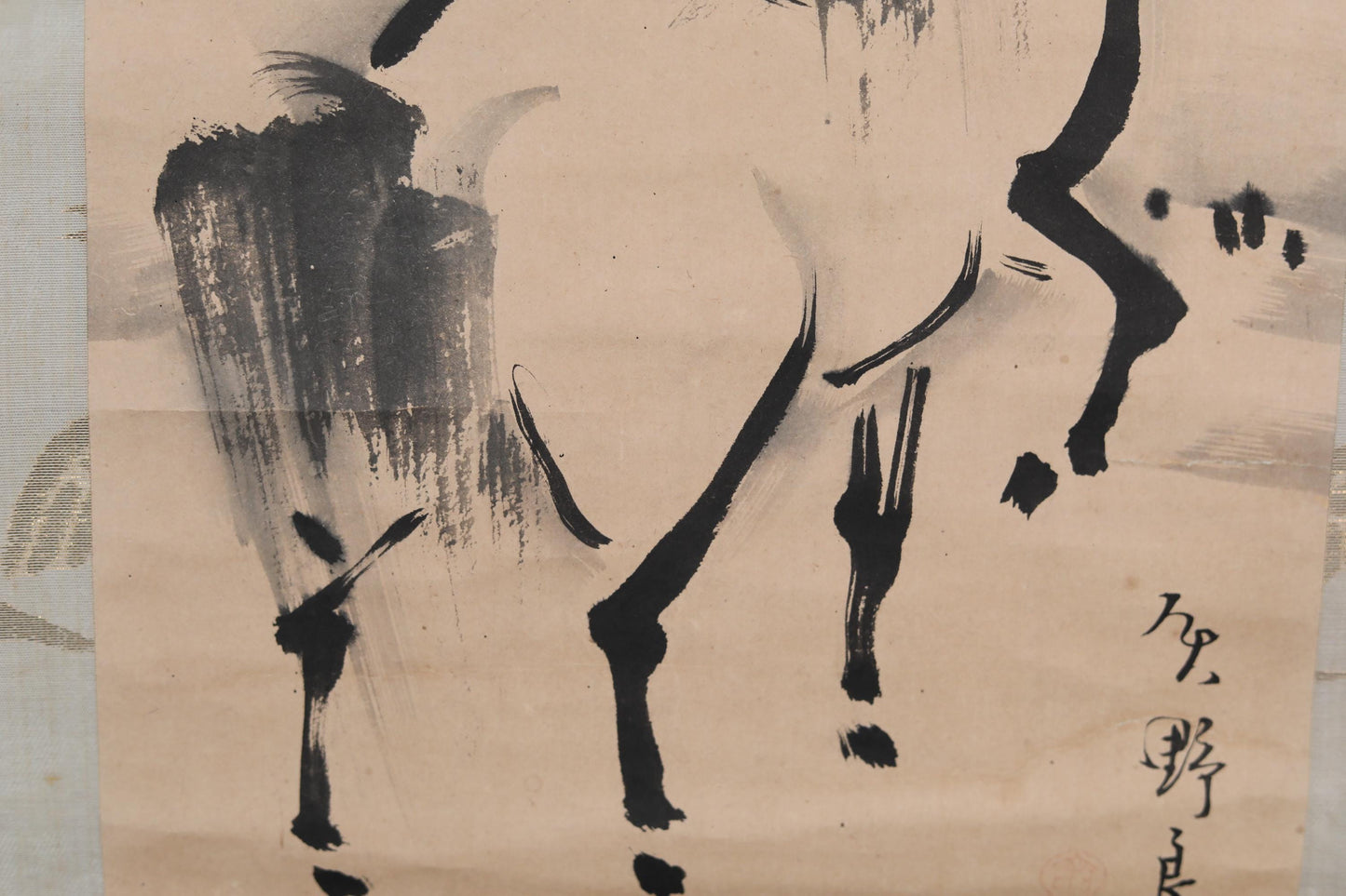 FINE! Japanese antique 1790s hanging scroll KAKEJIKU "horses, willow tree" ink painting by 矢野良勝 signed with box, EDO art H69.7in/H177cm