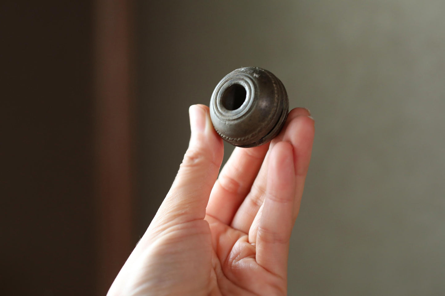 Japanese antique bronze Old good sound small bell for horses ornament Suzu 1800s Metal craft Paper weight 1.1×1.4in/2.8×3.5cm