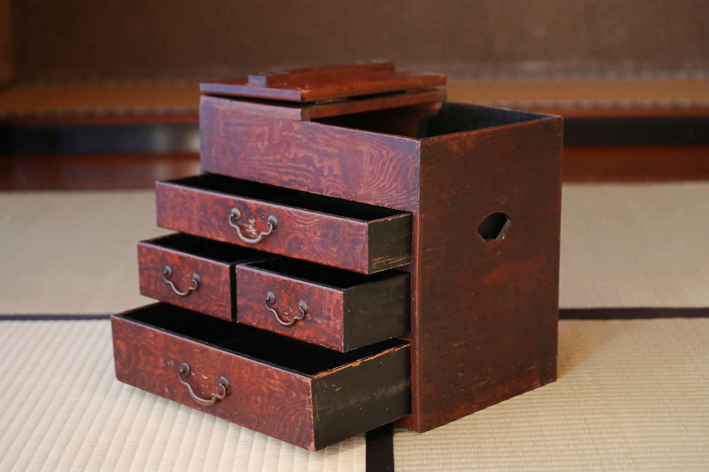 FINE! Japanese Antique furniture Small lacquer Chest of drawers reddish brown TANSU butterfly metal clasp H12.4×W13.5×9.1in/H31.5×34.3×23cm