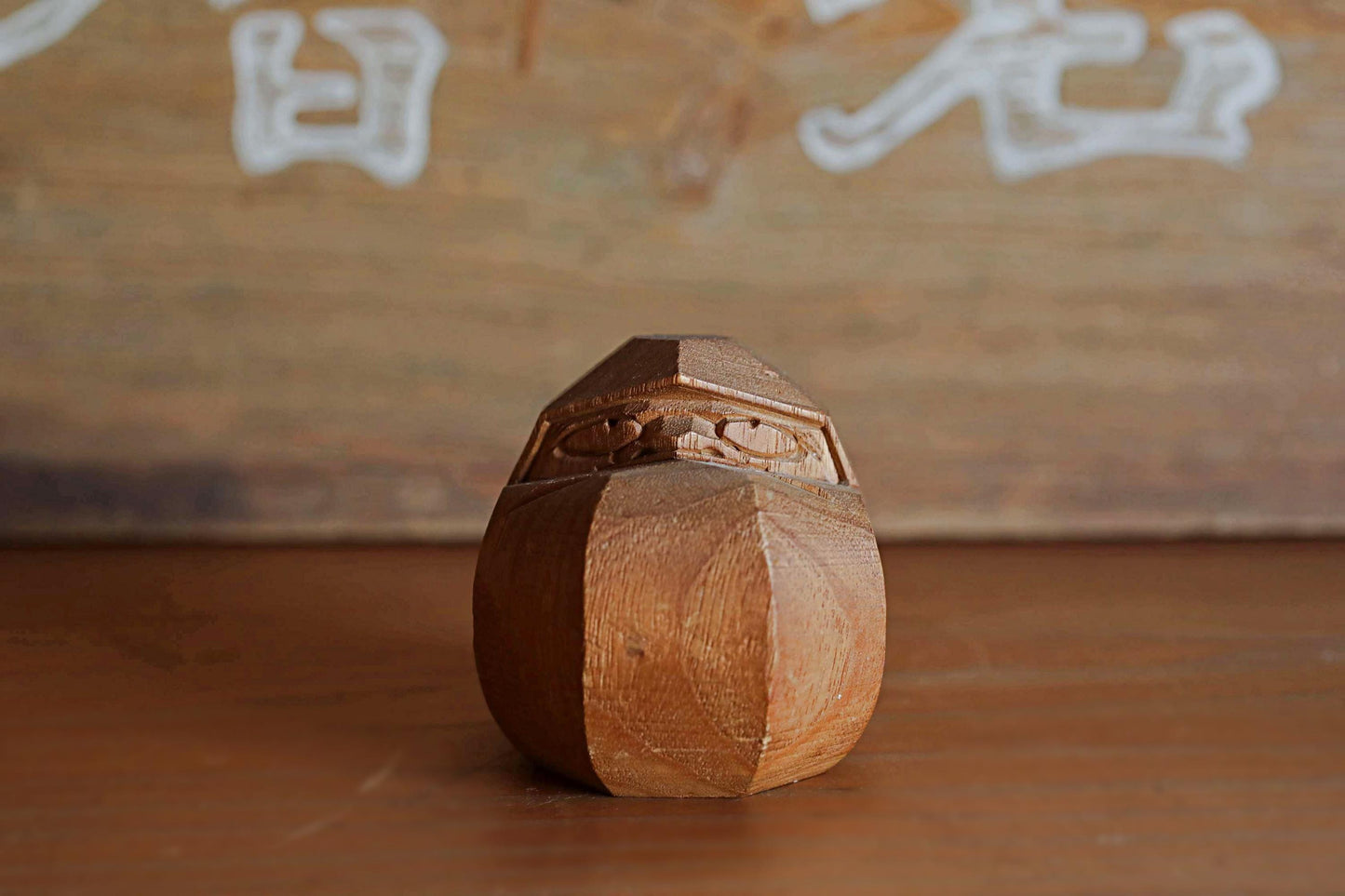 Japanese doll Figurine of traditional Japanese character DARUMA hand carved made of wood vintage Ornament wooden doll H2.4×2.4in/H6×6cm