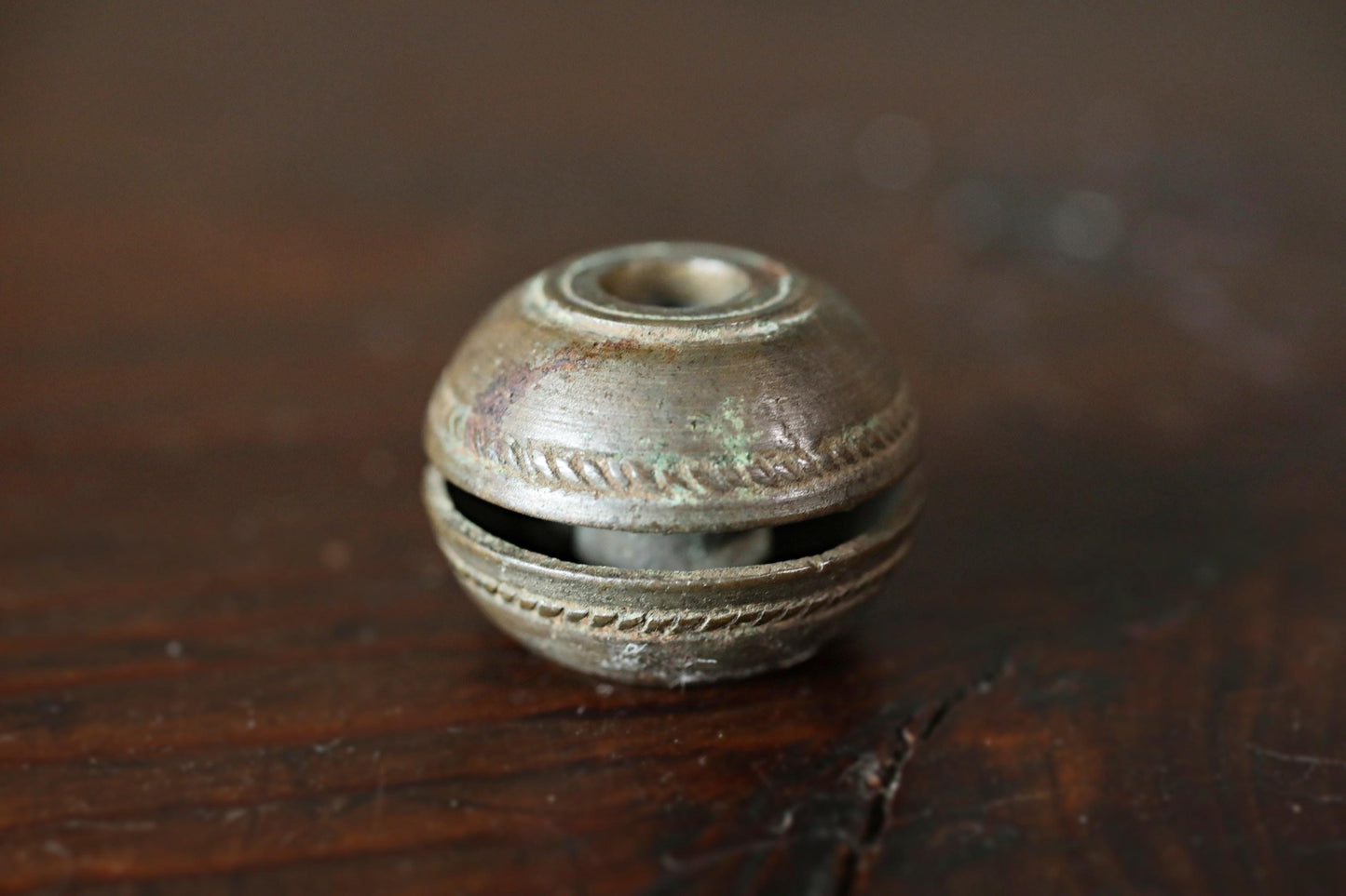 Japanese antique bronze Old good sound small bell for horses ornament Suzu 1800s Metal craft Paper weight 1.1×1.4in/2.8×3.5cm