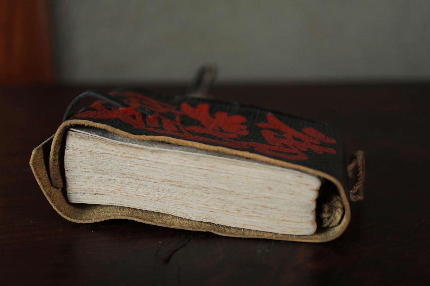 RARE! Japanese antique 1923s book leather cover with Kanji traditional for Visiting shrines and collecting stamps old blank notebook