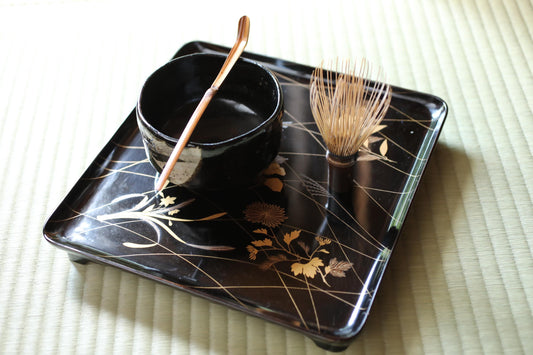Japanese antique Urushi Lacquer wood tray with MAKIE beautiful gold flower leaves, Ozen/Obon/ with low legs Japanese furniture 10.6in/26.8cm