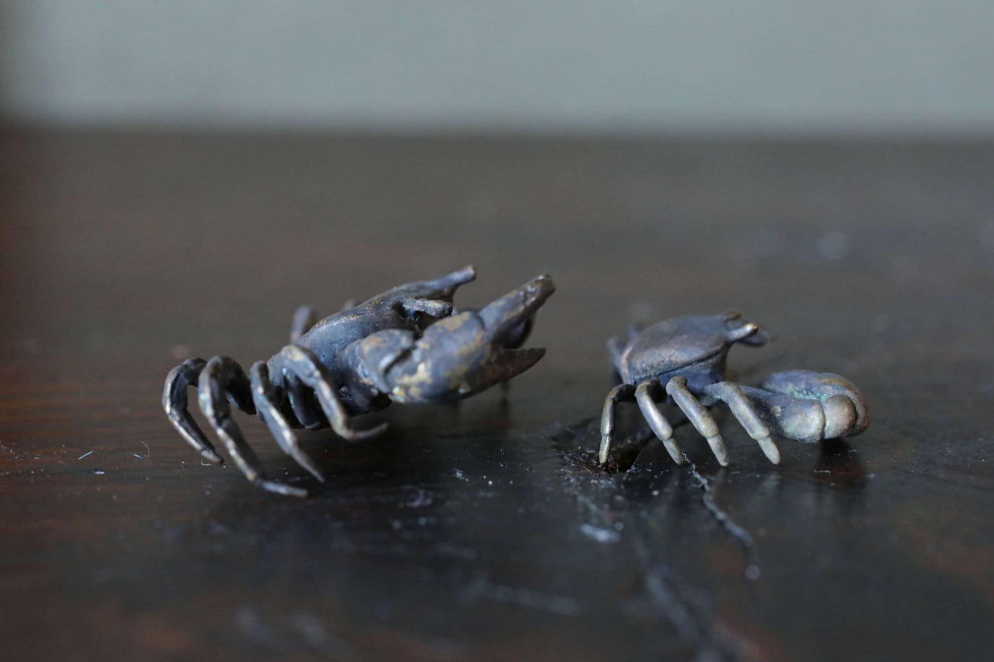 Fine! Japanese vintage bronze Crab family mini small dolls for IKEBANA/ BONSAI / BONKEI Miniature Landscapes art 0.8×2.2in/2×5.5cm