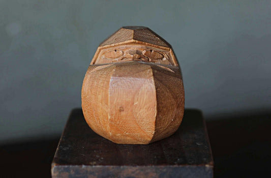 Japanese doll Figurine of traditional Japanese character DARUMA hand carved made of wood vintage Ornament wooden doll H2.4×2.4in/H6×6cm