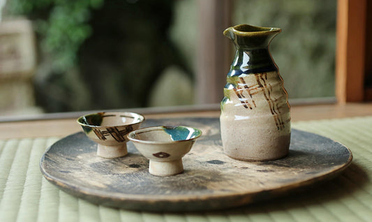 Japanese vintage Oribe ware ceramic sake set with signed, 2 bottle, 5cups Tokkuri Oribe green tableware small sake cup H4.3in/H10.9cm