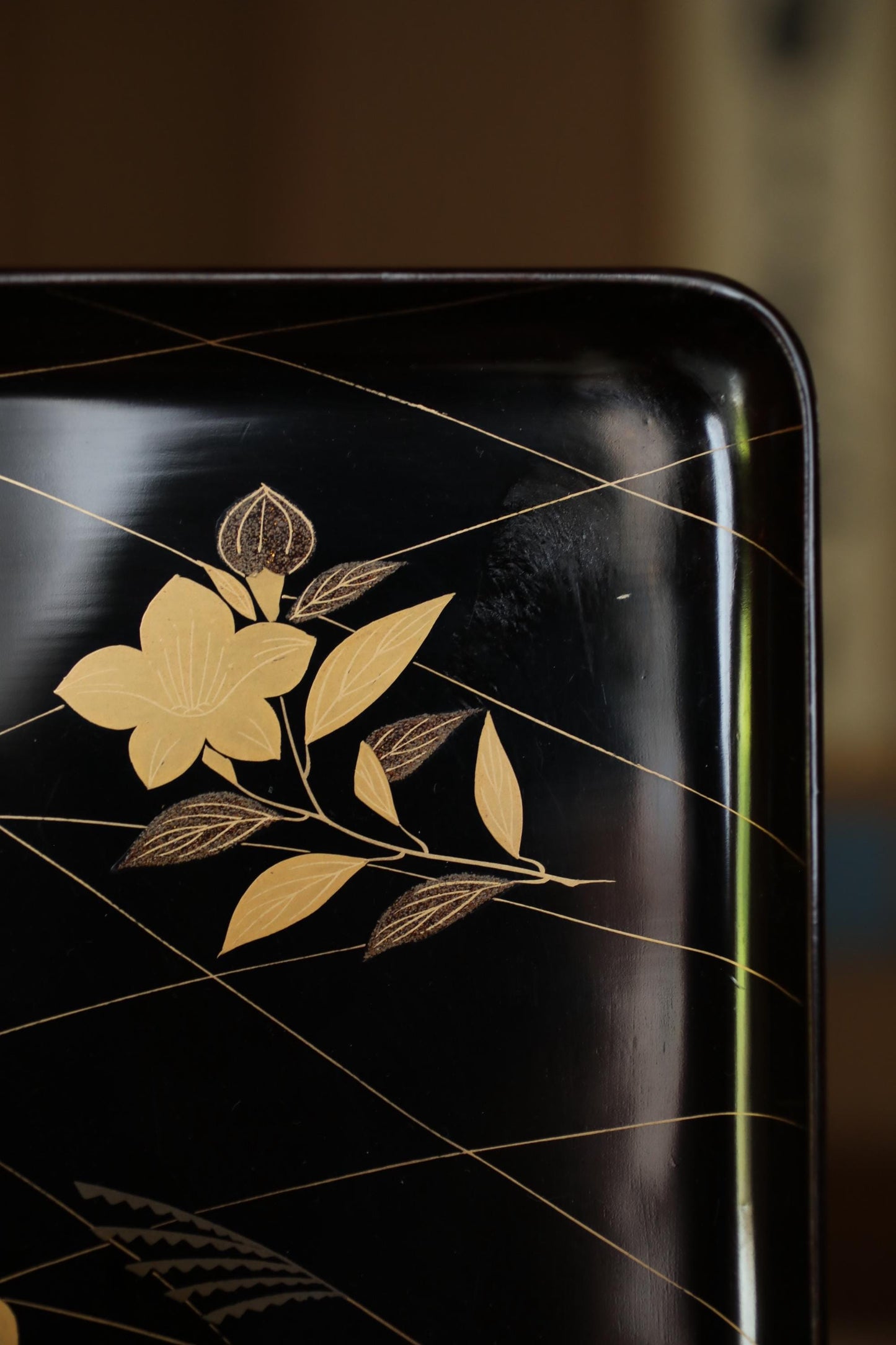 Japanese antique Urushi Lacquer wood tray with MAKIE beautiful gold flower leaves, Ozen/Obon/ with low legs Japanese furniture 10.6in/26.8cm