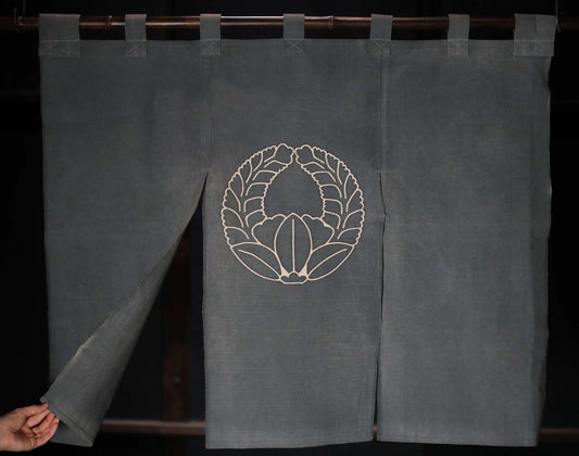 Japanese antique Noren curtain with a family crest of wisteria, gray curtain Japanese interior, wall hanging H33.9×39.8in/H86×101cm