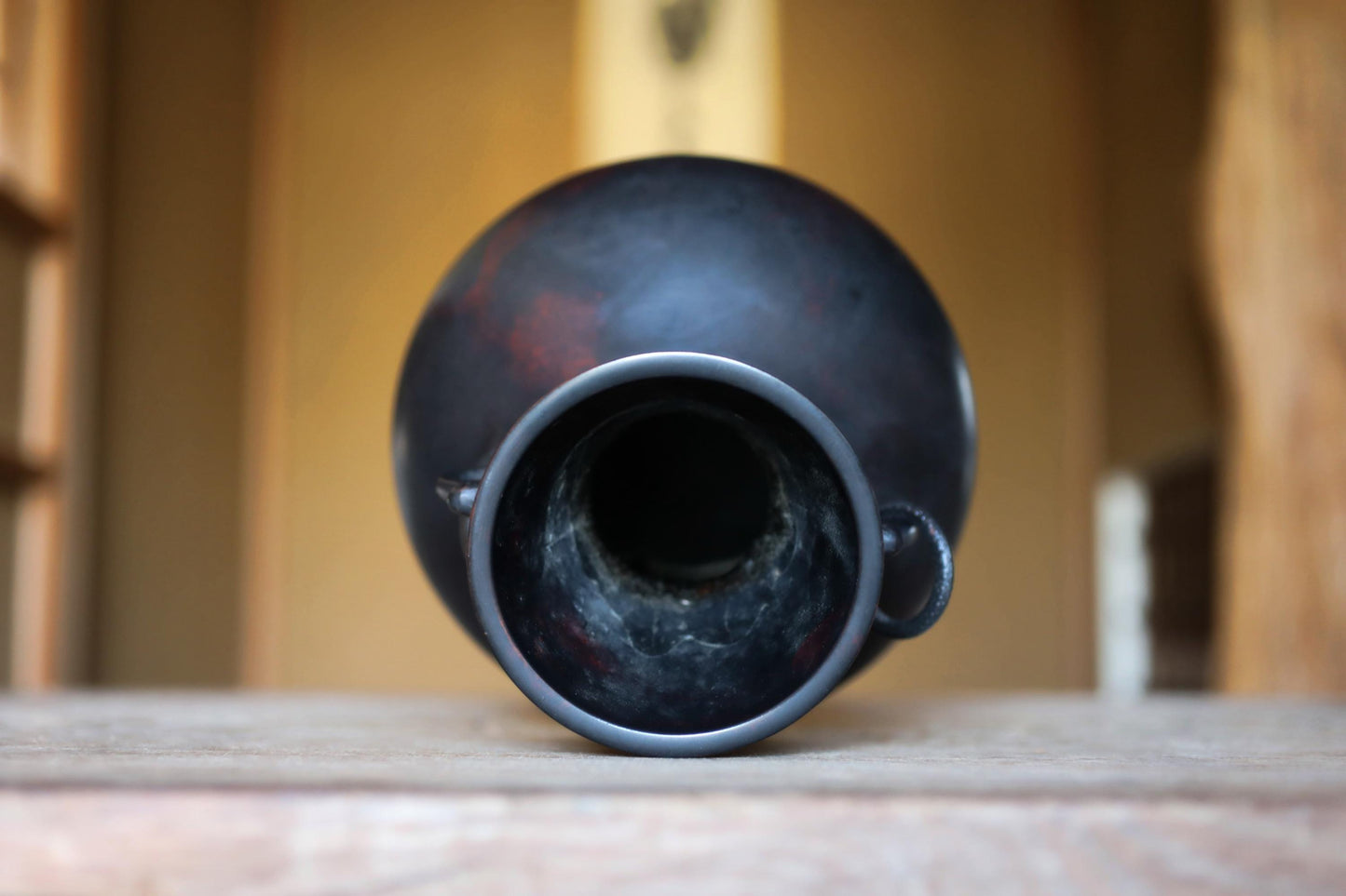 FINE! Japanese vintage 1960s Bronze flower vase black, Slightly red marble with beautiful dragons ears with 龍山 sign furniture H9.4in/H24cm