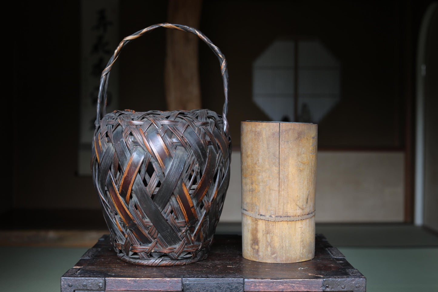FINE! Japanese antique bamboo woven basket signed in smoke stained color with Inner vase For IKEBANA Tea ceremony, Hana-kago H16.9in/H43cm