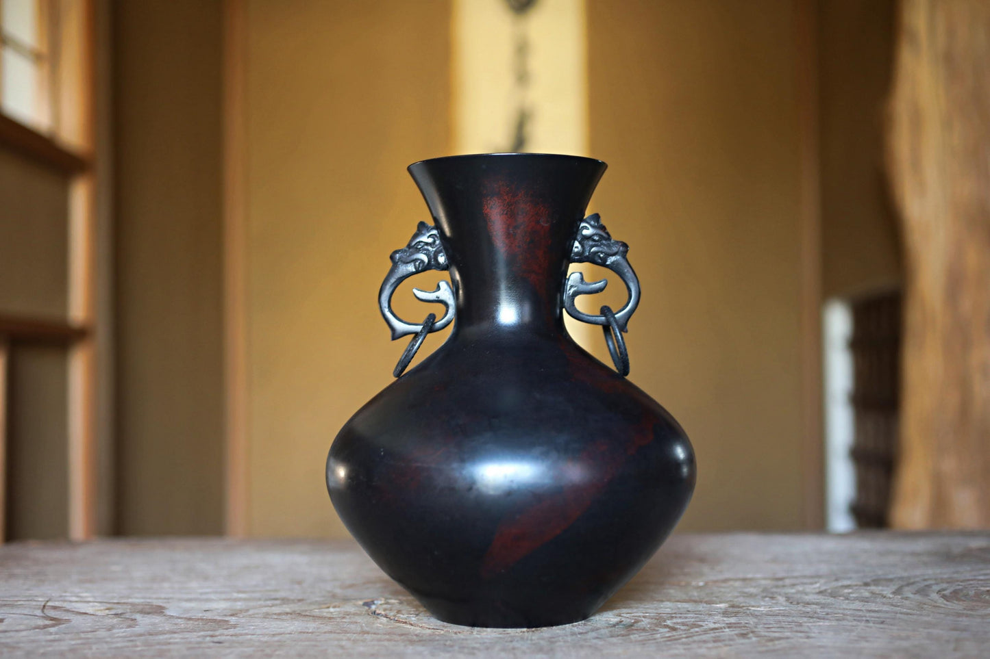 FINE! Japanese vintage 1960s Bronze flower vase black, Slightly red marble with beautiful dragons ears with 龍山 sign furniture H9.4in/H24cm