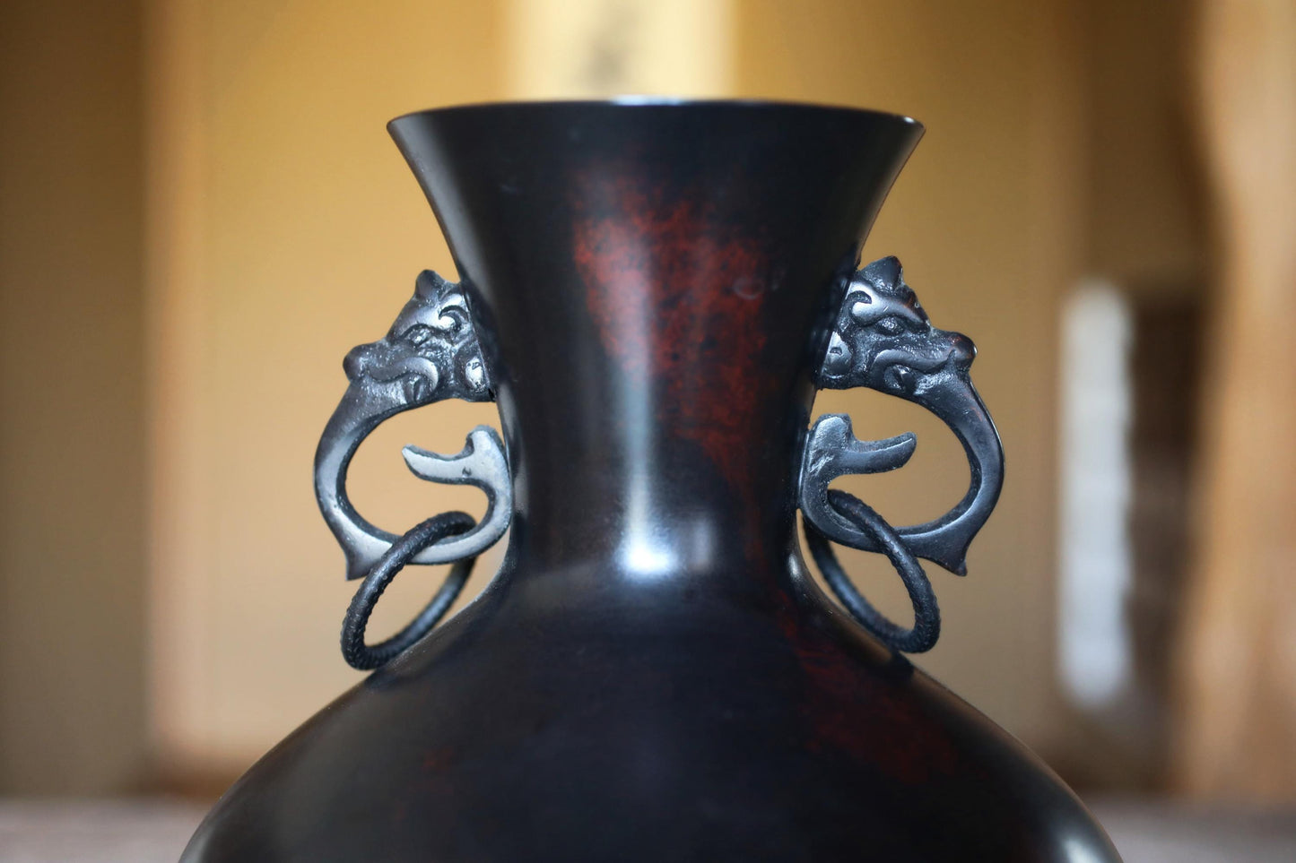 FINE! Japanese vintage 1960s Bronze flower vase black, Slightly red marble with beautiful dragons ears with 龍山 sign furniture H9.4in/H24cm