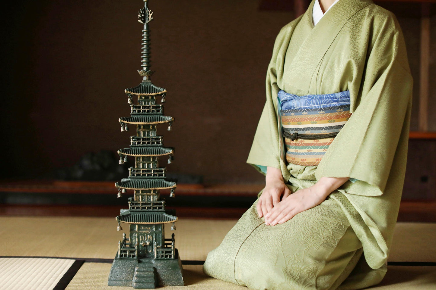 LARGE Japanese vintage iron five-storied Pagoda Buddhist architecture Kyoto garden design, Japanese metal interior H31.1×7.9in/H79×20cm