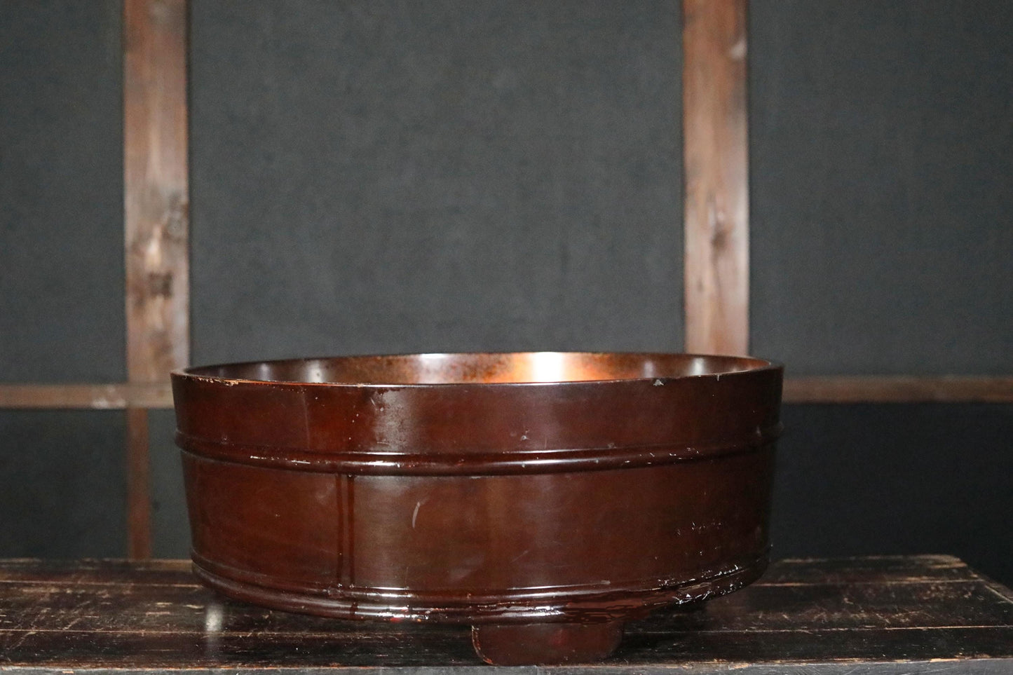 Japanese Antique Lacquer Tub - Gold Makie Wooden Bath Vessel With Floral River Painting
