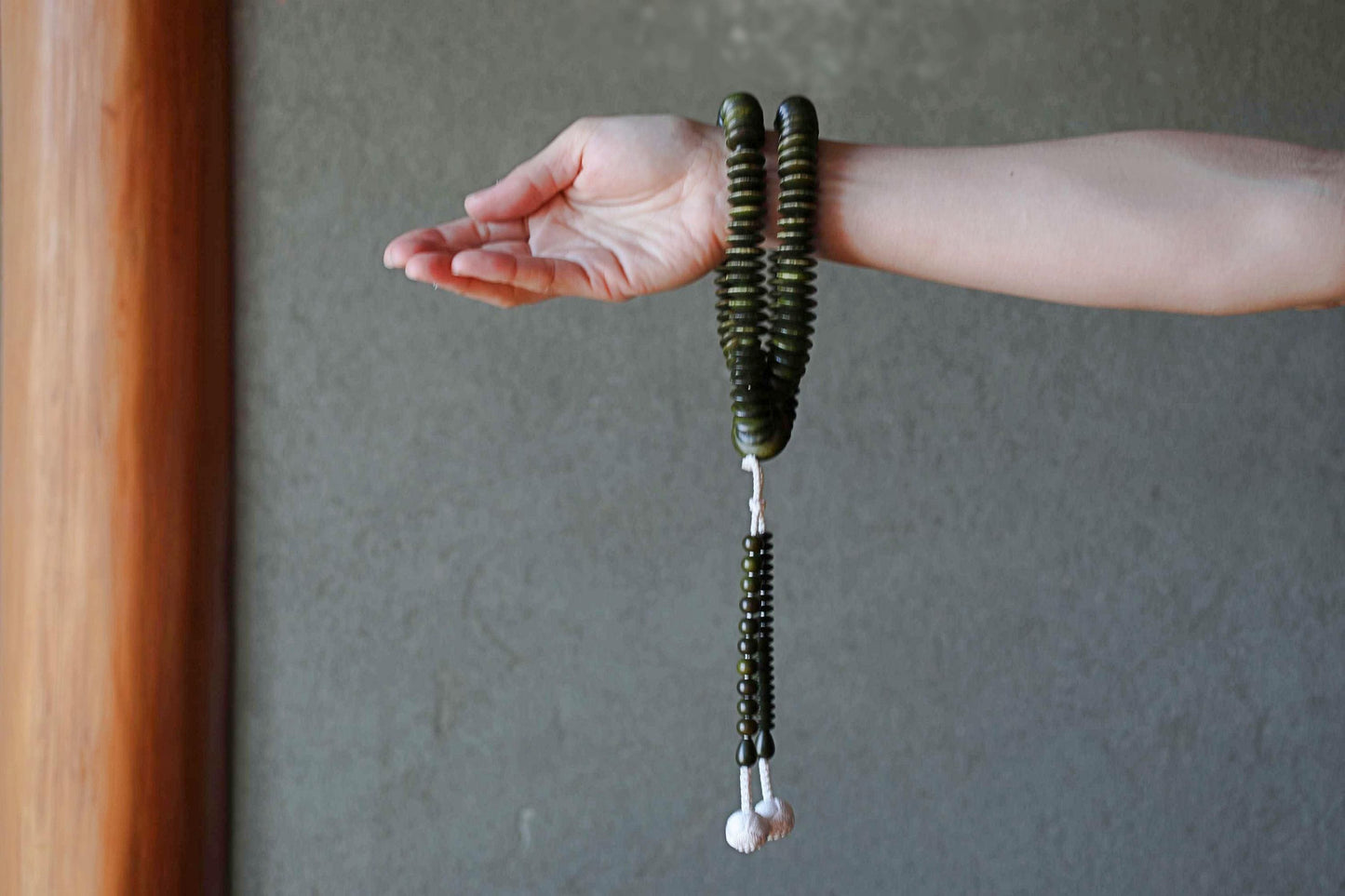 Green Sandalwood Rosary - Authentic Buddhist Prayer Beads With Silk Tassel & Wooden Box Gift
