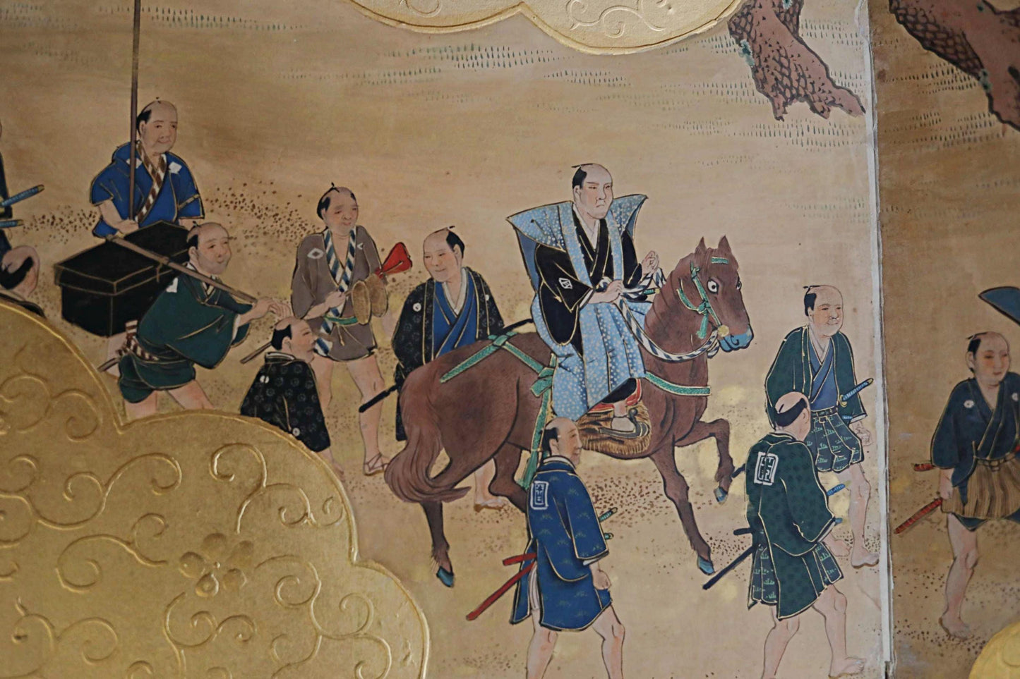 Japanese Antique Folding Screen - 1800s Gold Leaf Byobu with Luxury Cloud Painting