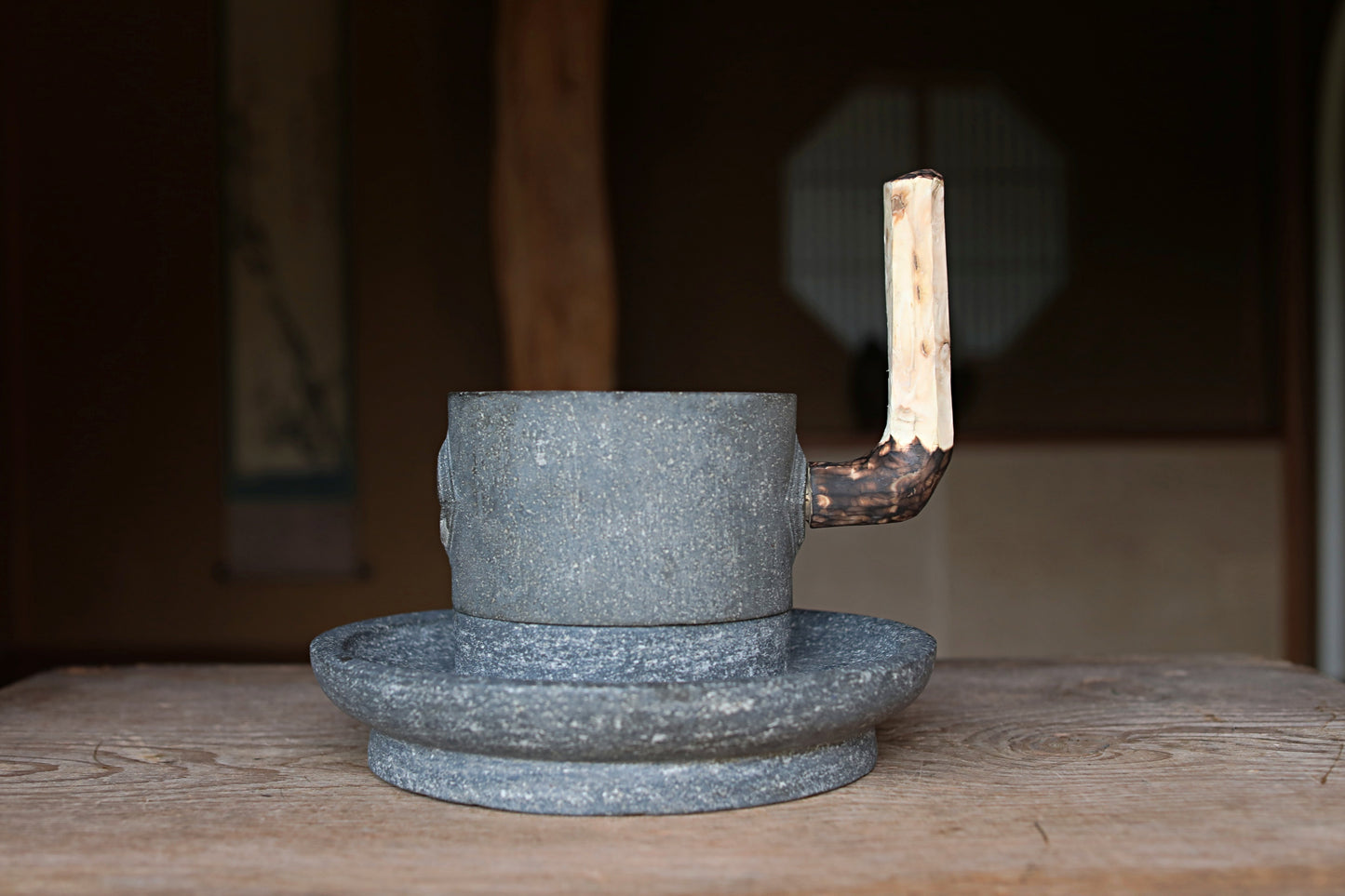 Japanese old stone mill for green tea powder, basalt quern-stones with wood handle, Matcha tea ceremony, (H7.7×W12.8in/19.5×32.5cm)