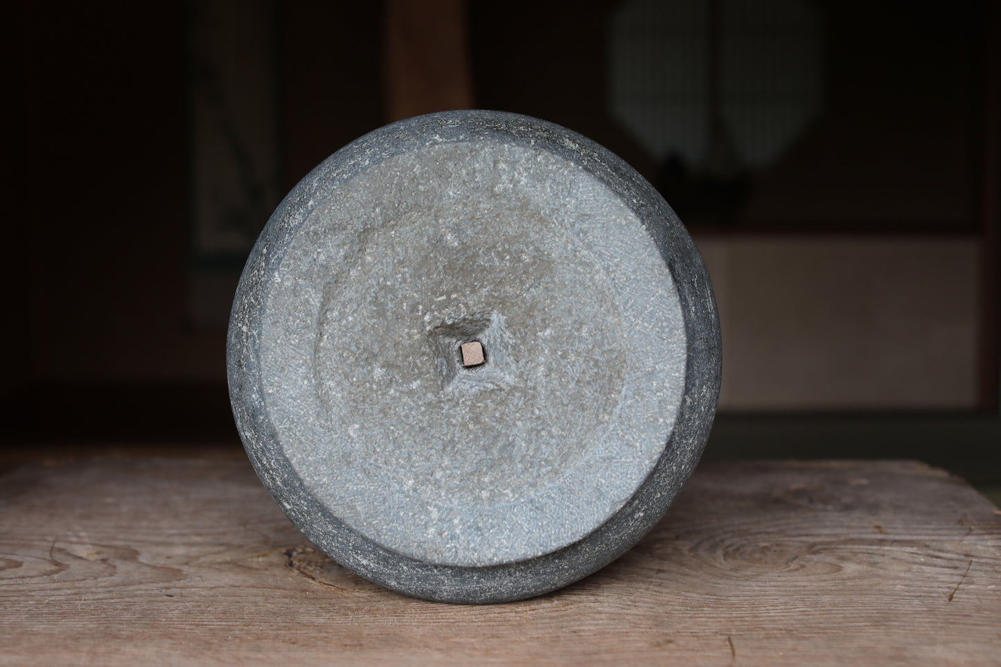 Japanese old stone mill for green tea powder, basalt quern-stones with wood handle, Matcha tea ceremony, (H7.7×W12.8in/19.5×32.5cm)