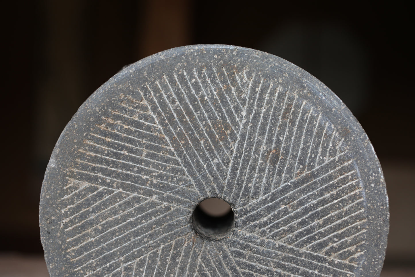 Japanese old stone mill for green tea powder, basalt quern-stones with wood handle, Matcha tea ceremony, (H7.7×W12.8in/19.5×32.5cm)