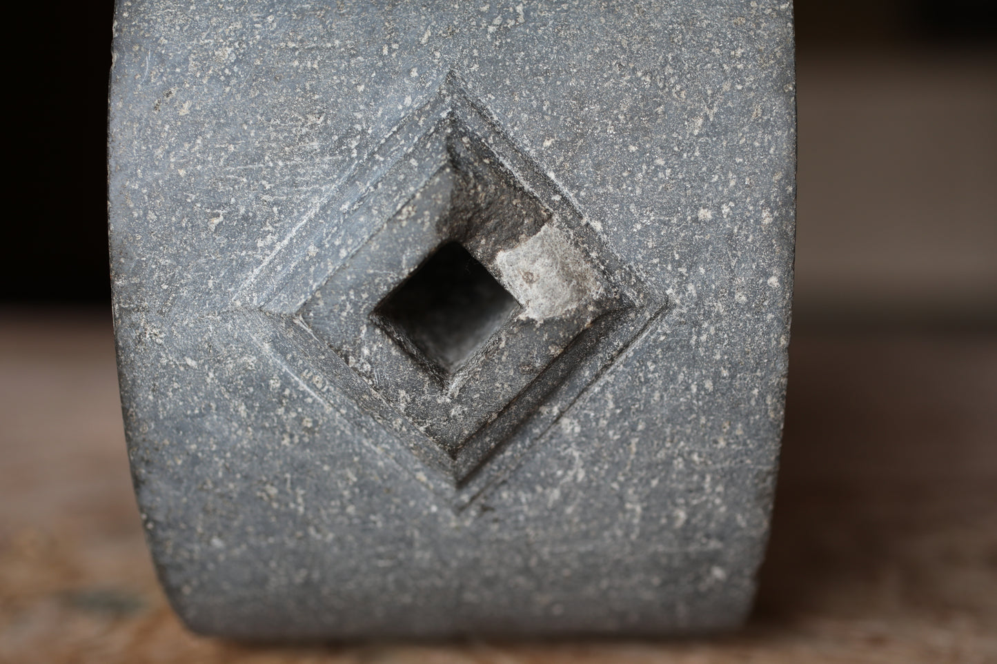 Japanese old stone mill for green tea powder, basalt quern-stones with wood handle, Matcha tea ceremony, (H7.7×W12.8in/19.5×32.5cm)