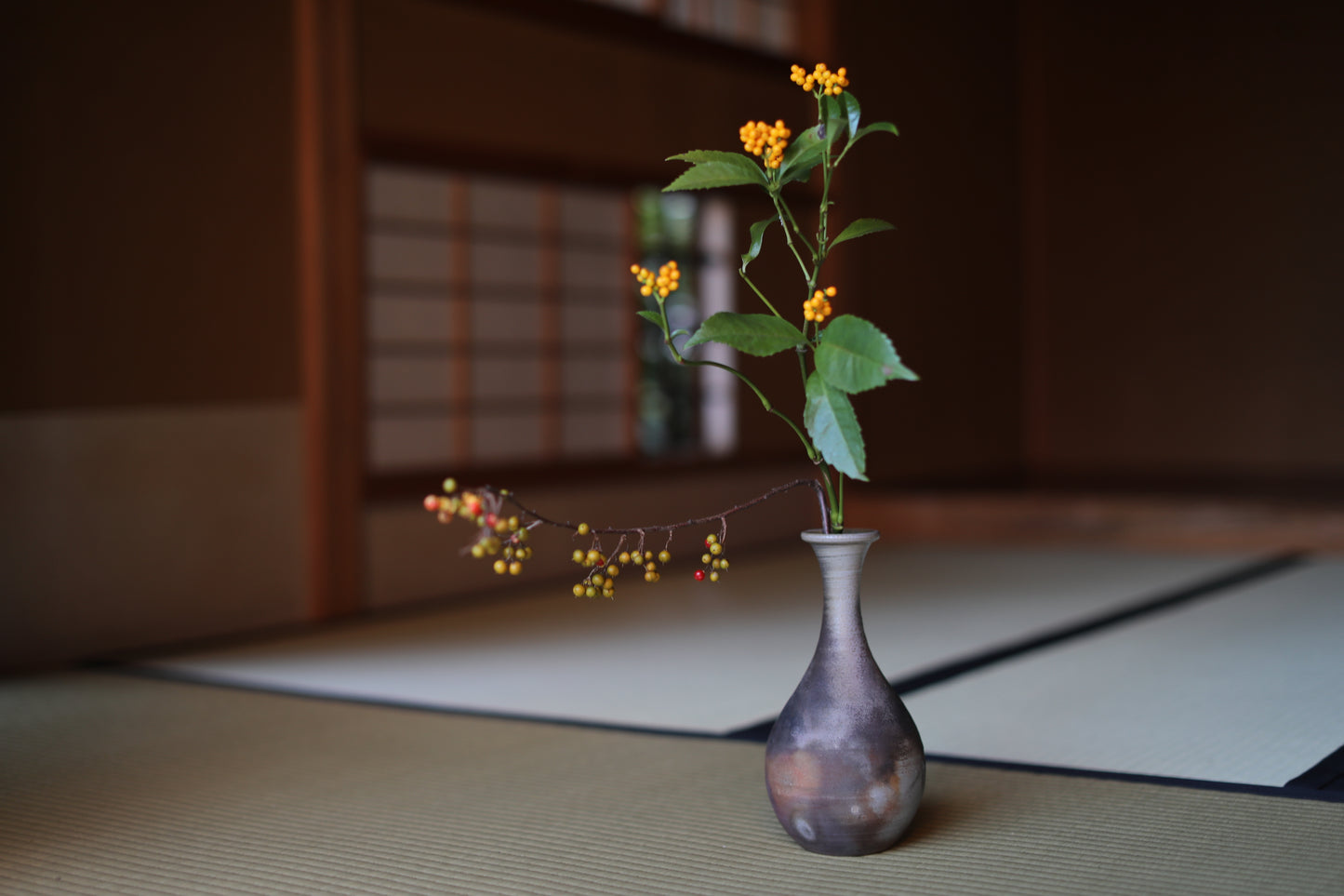 Japanese Bizen Ware Flower Vase: Signed Pottery with Box, for IKEBANA, Tea ceremony