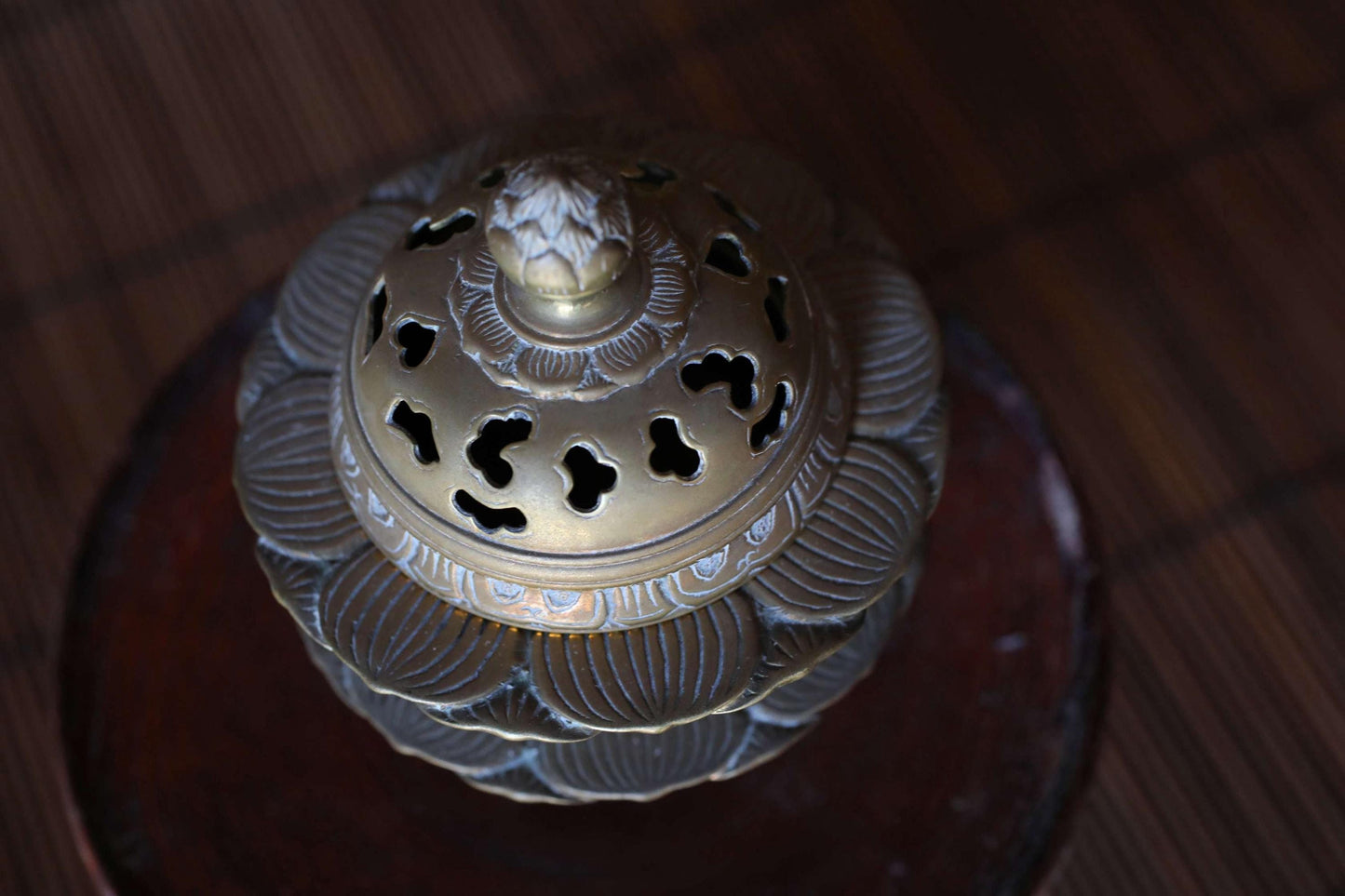 Antique Brass Censer - Buddhist Incense Burner With Lotus Flower Lid & Lion-Footed Design