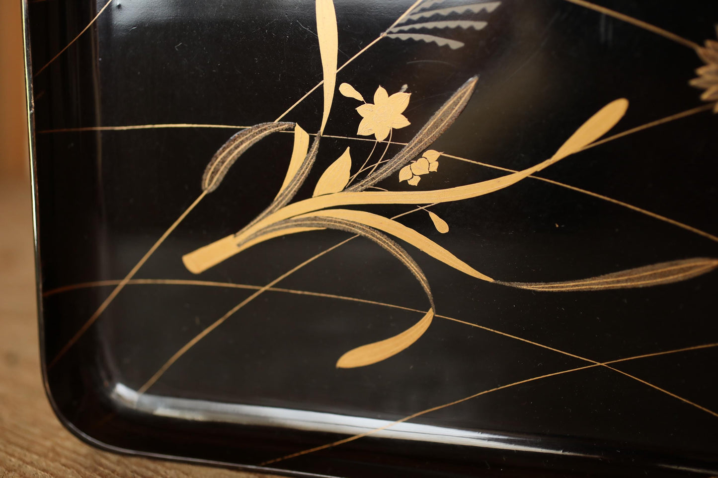 Urushi Lacquer Tray – Japanese Antique Gold Maki-e Floral Design Wooden Tea Tray