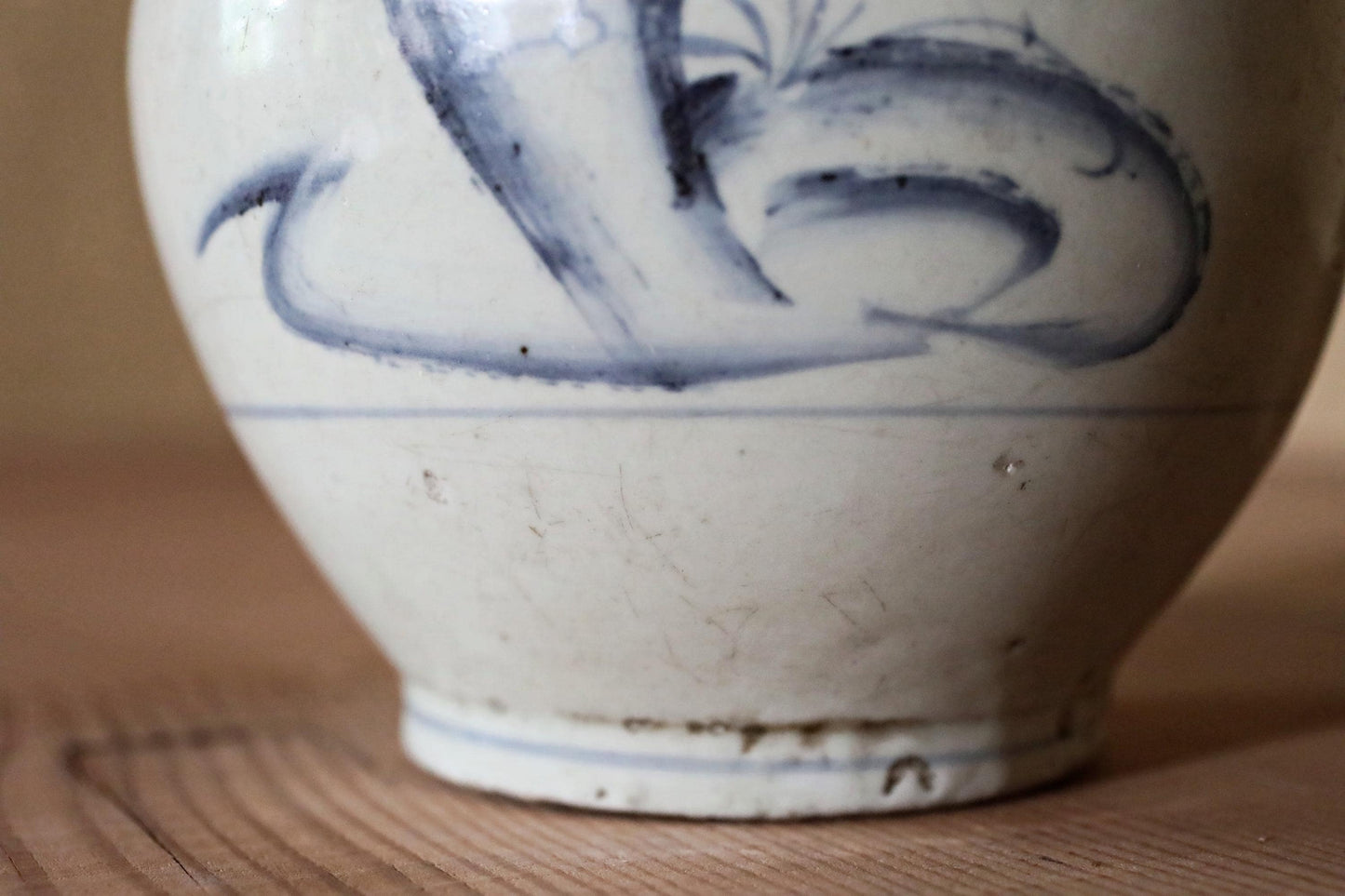 Antique Sake Bottle - Ko-Imari Porcelain Vase With Indigo Floral Design, Edo Period Tokuri