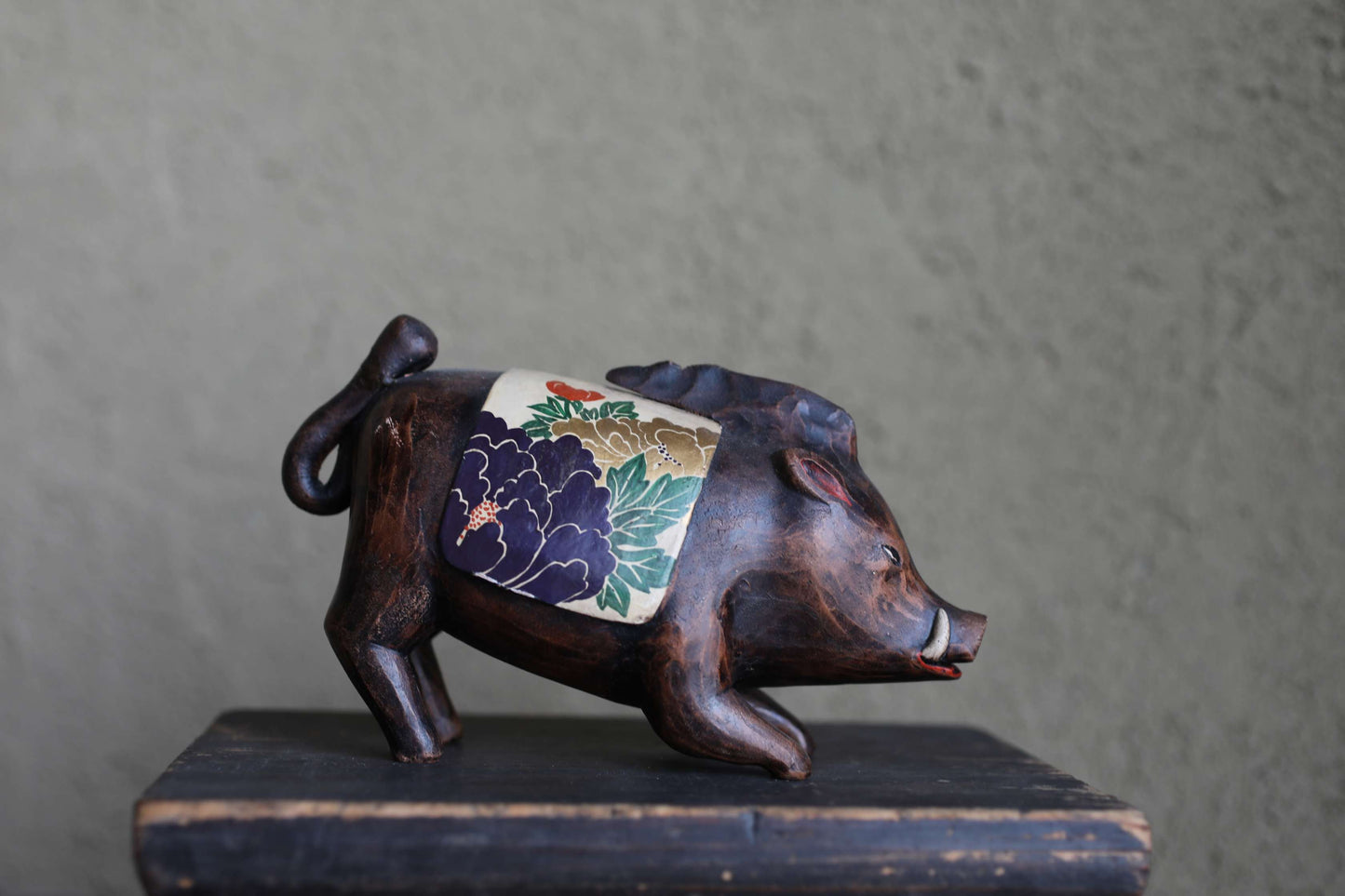 Japanese vintage boar doll made of pottery hand made animal ornament Kanji Signature, Chinese zodiac H3.9×6.1in/10×15.5cm