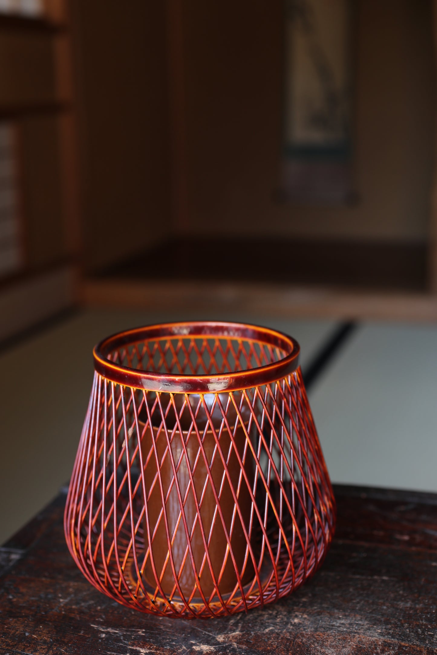 Japanese vintage lacquered  bamboo woven flower basket vase, "春慶塗 Syunkei" urushi craft H5.9×W5.9in / 15x15cm