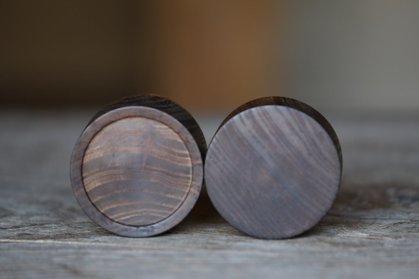 Japanese vintage "matcha" green tea caddy made from a single wood "中次 Nakatsugi" , gold inside, natsume for tea ceremony H2.7xW2.6in