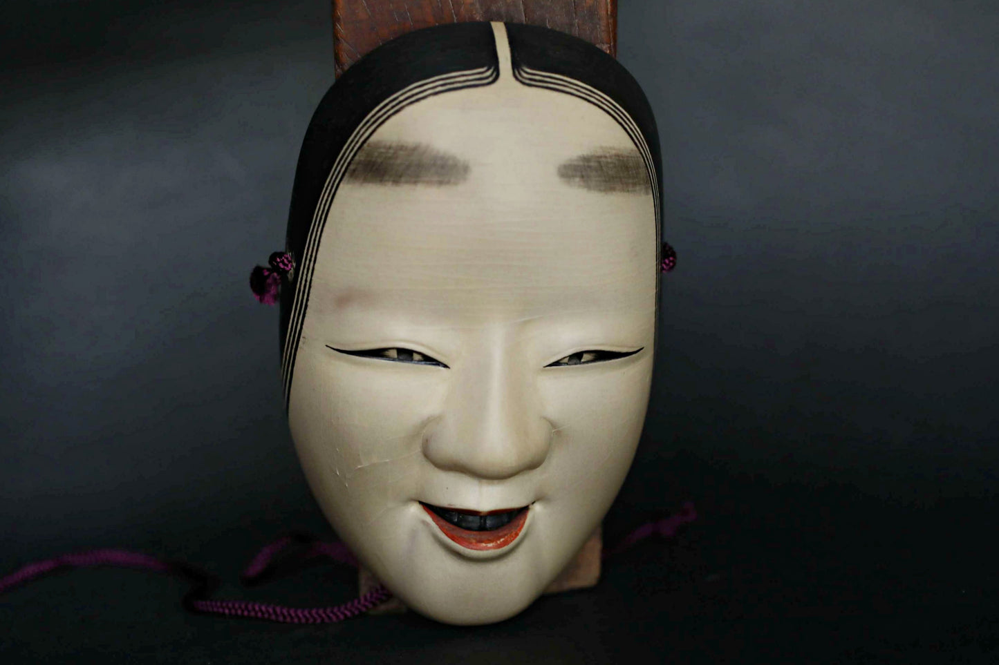 Japanese vintage NOH mask wood carving KOOMOTE wall ornament with silk bag H8in/H20.3cm