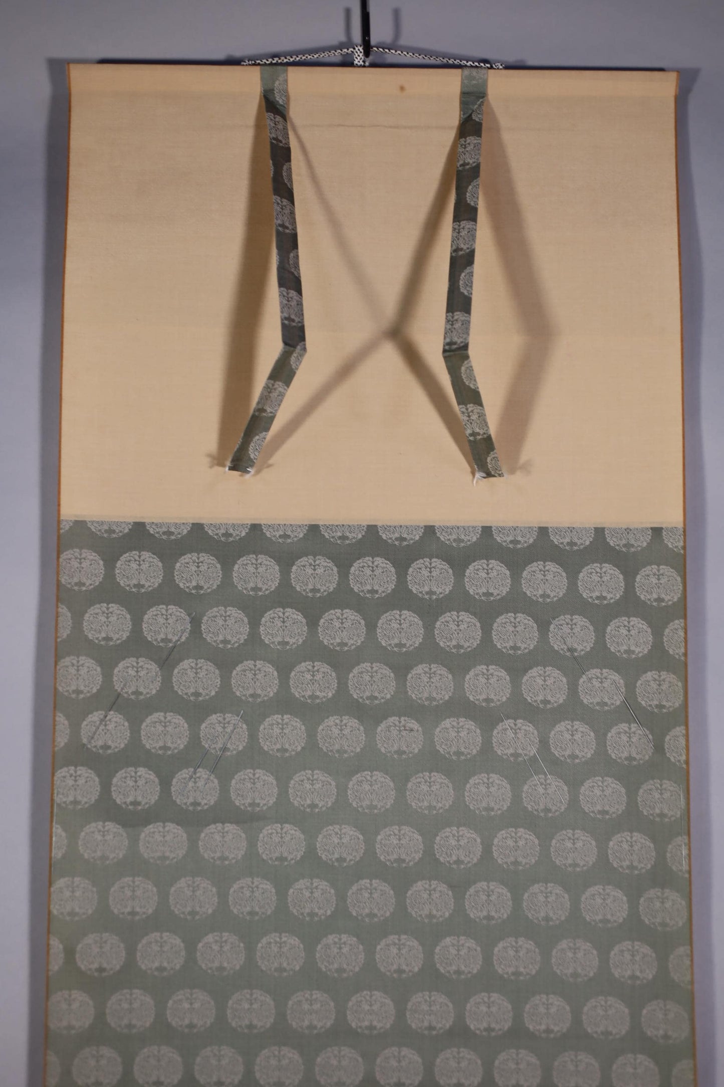 Empty Hanging Scroll - Japanese Calligraphy Silk Paper Scroll H117xW46cm