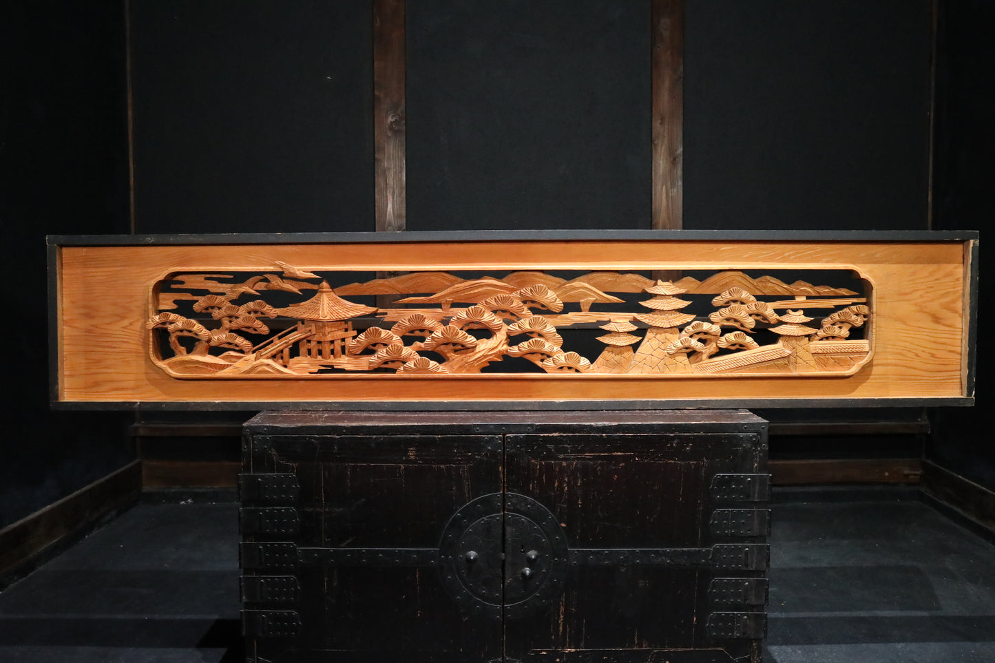 Japanese vintage furniture RANMA Wooden sculpture carving openwork Views of Japanese Garden, sea, mountains, pine trees W13.8in/W184cm