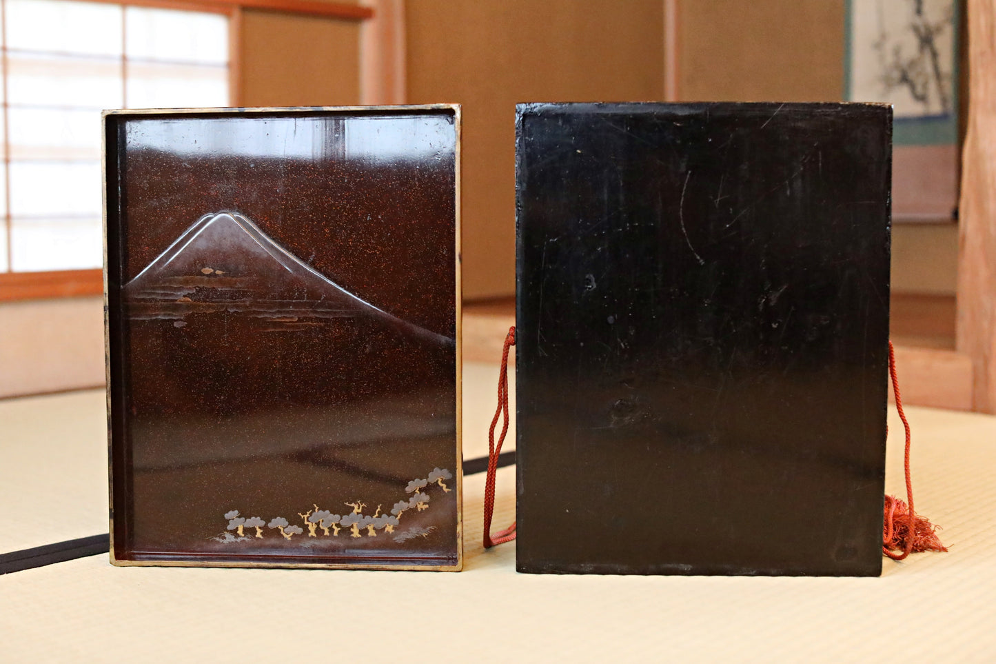 Japanese Makie Lacquer box with Long-tailed bird gold urushi EDO 1800s