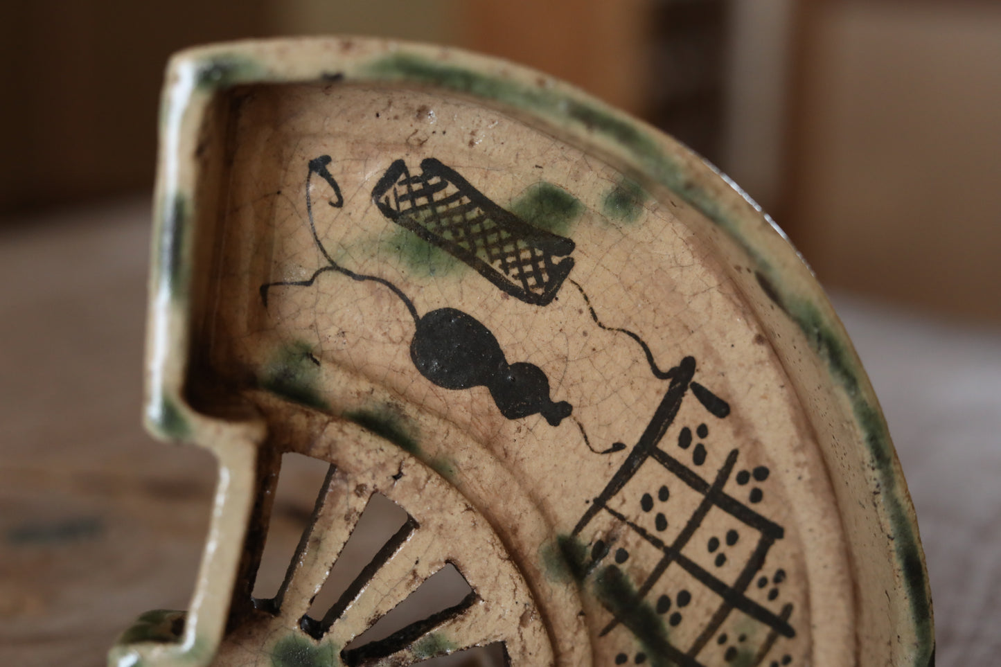 Japanese antique Oribe master craft ceramic plate for tea ceremony minimalist abstract 1880s kiln art craft W6.9×5.7in/W17.5×14.5cm