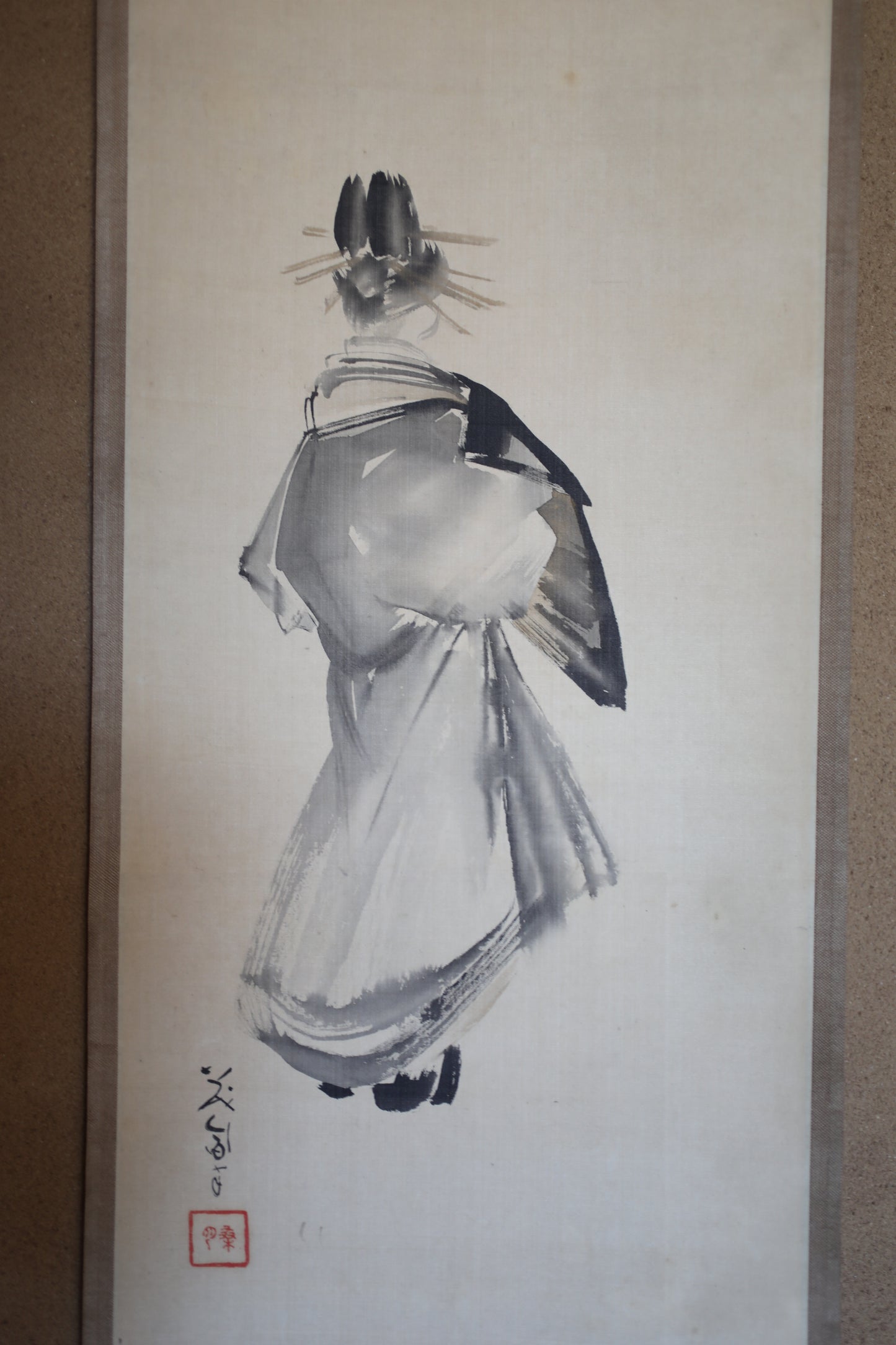 Japanese antique art hanging scroll paint, MAIKO kimono woman retreating figure with sign, Kakejiku with BOX 1950s H73.6×10.2in/H187×26cm