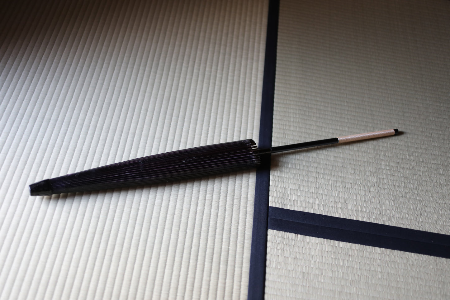 Japanese vintage KIMONO item Traditional Umbrella WAGASA BANGASA  in purple, made of silk gauze and bamboo   H33.7×34.8in/H85.5×88.5cm